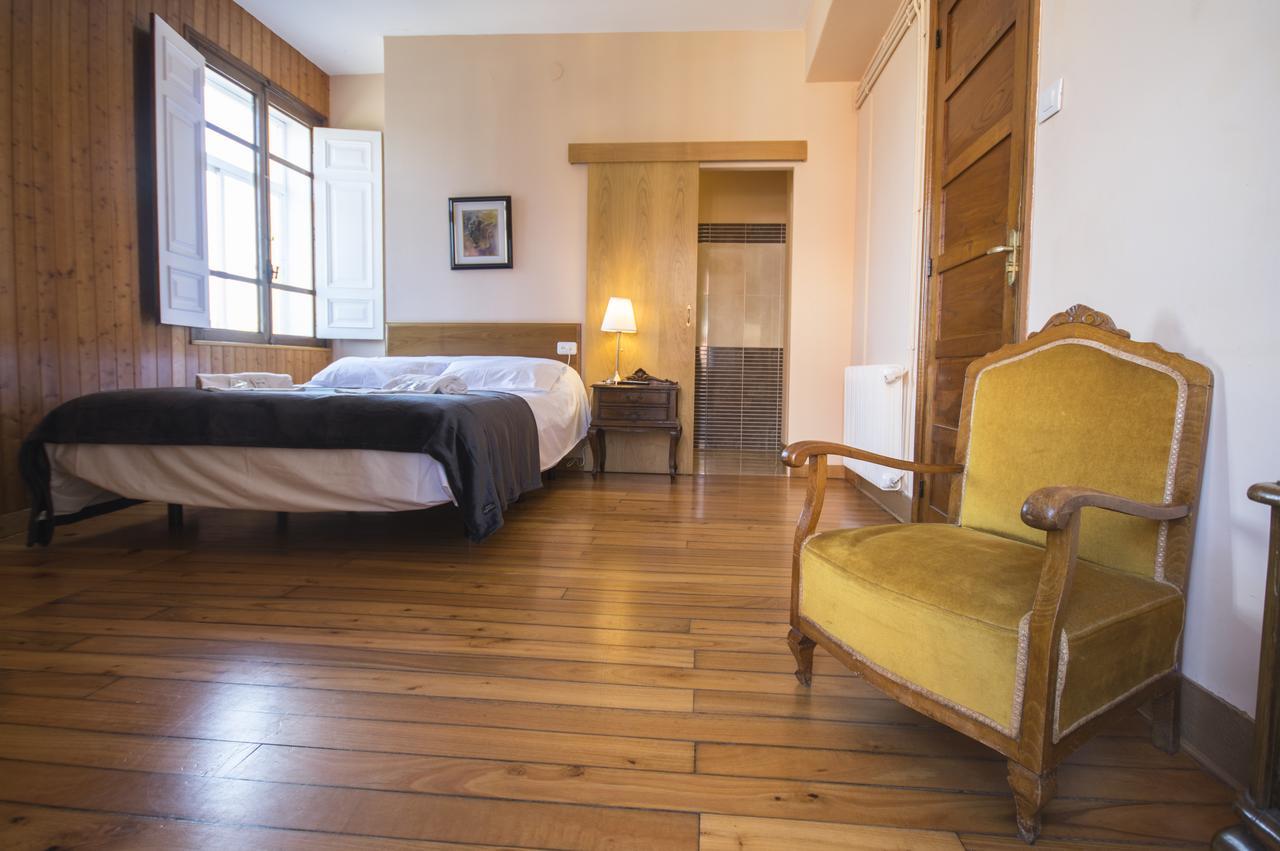 La Posada De La Casona De Sarria Kültér fotó